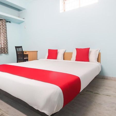 Oyo Flagship 48158 Ss Towers Hotel Podanur Ngoại thất bức ảnh