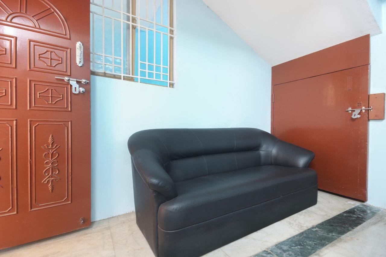 Oyo Flagship 48158 Ss Towers Hotel Podanur Ngoại thất bức ảnh