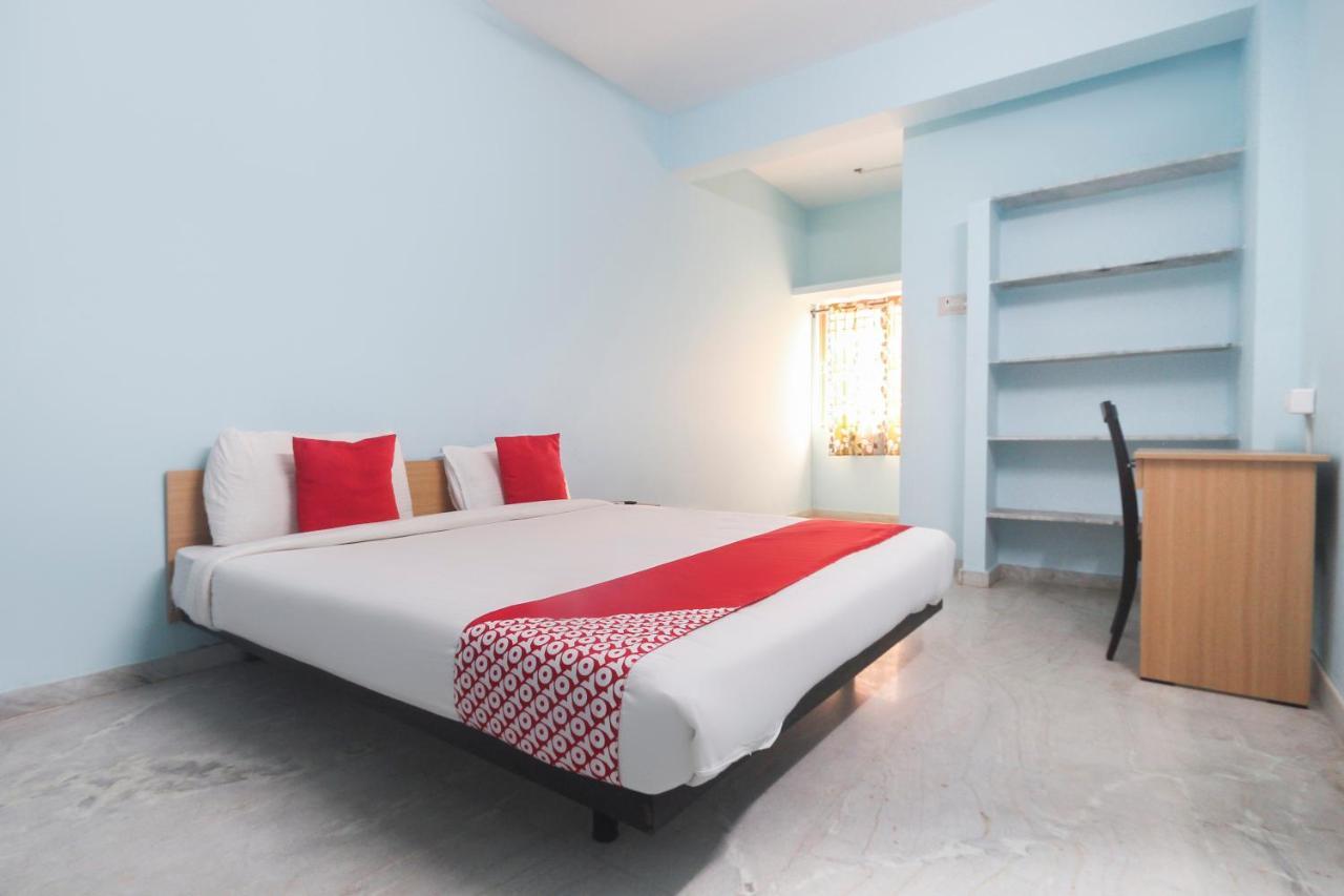 Oyo Flagship 48158 Ss Towers Hotel Podanur Ngoại thất bức ảnh