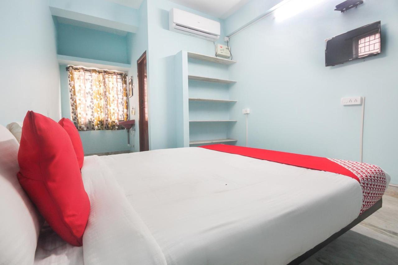 Oyo Flagship 48158 Ss Towers Hotel Podanur Ngoại thất bức ảnh