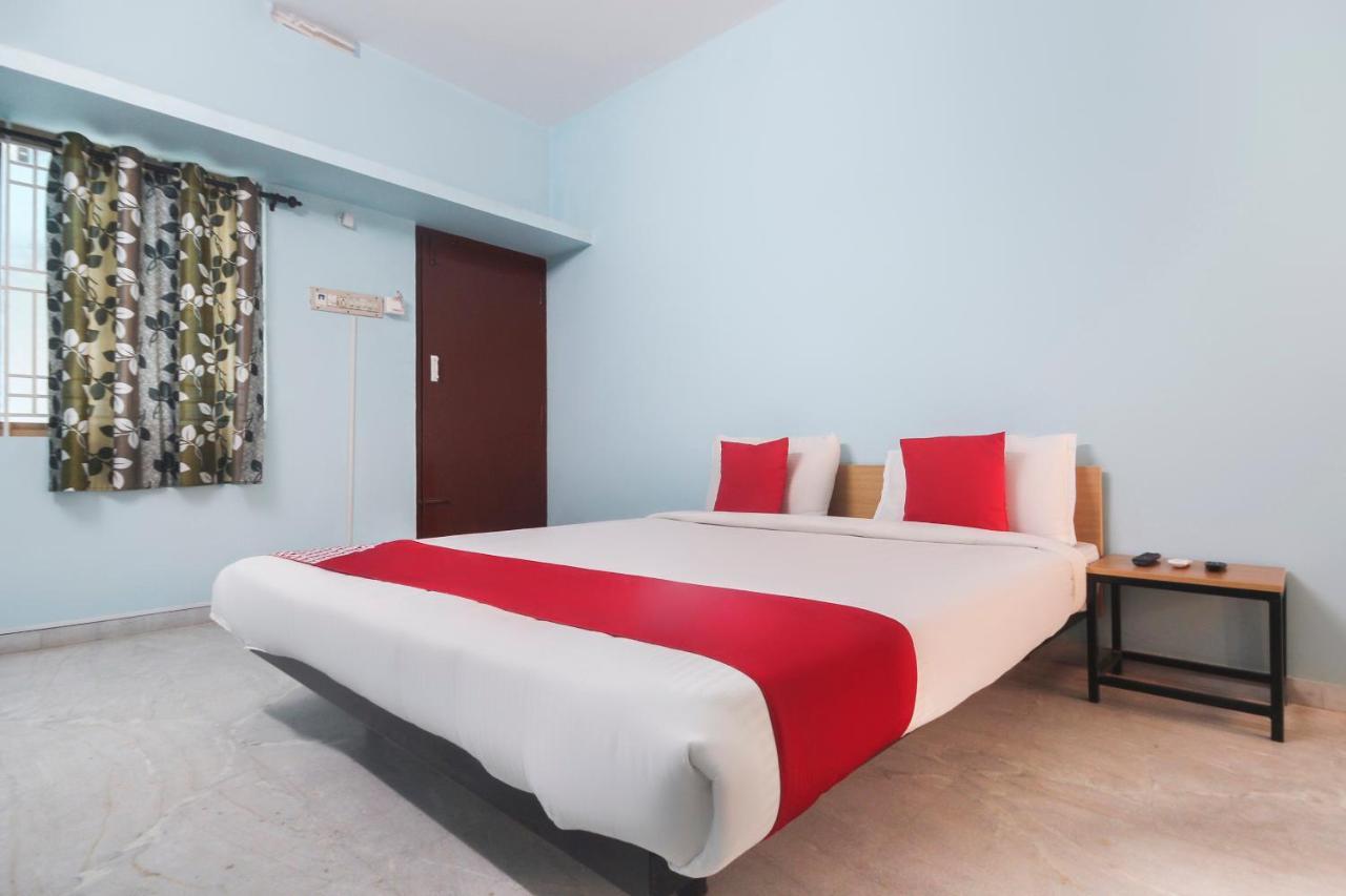 Oyo Flagship 48158 Ss Towers Hotel Podanur Ngoại thất bức ảnh