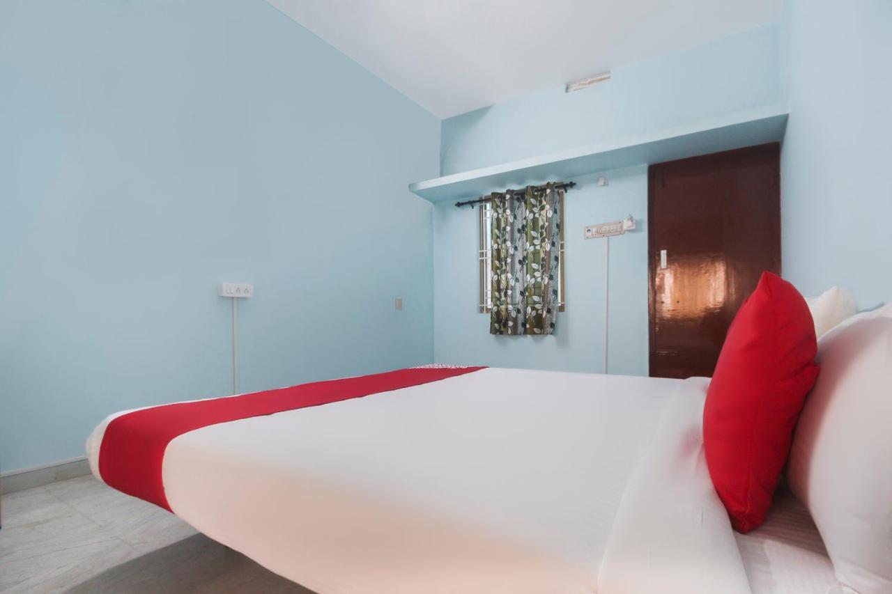 Oyo Flagship 48158 Ss Towers Hotel Podanur Ngoại thất bức ảnh