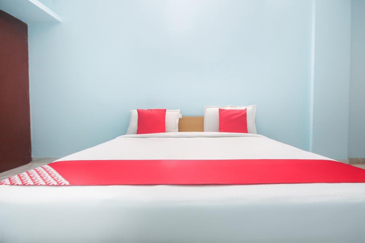 Oyo Flagship 48158 Ss Towers Hotel Podanur Ngoại thất bức ảnh