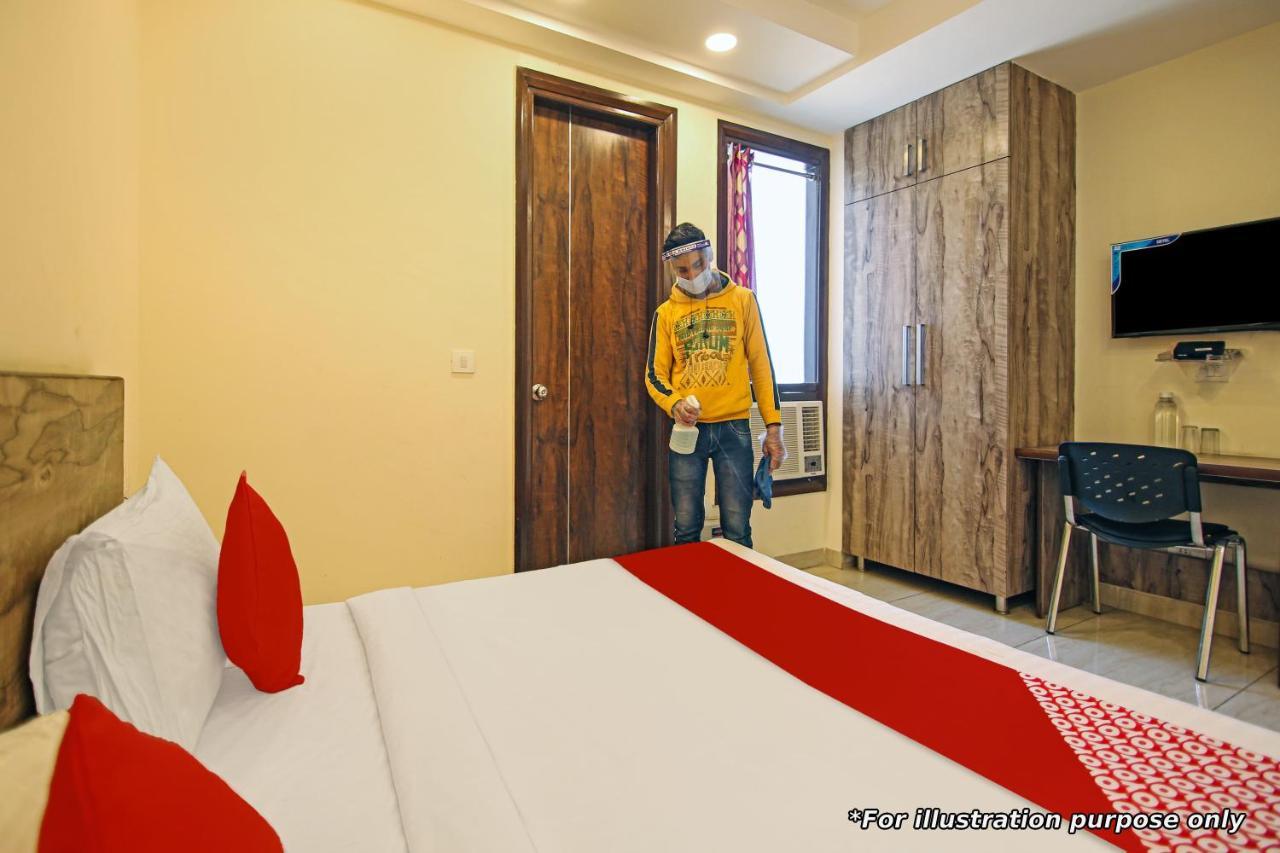 Oyo Flagship 48158 Ss Towers Hotel Podanur Ngoại thất bức ảnh
